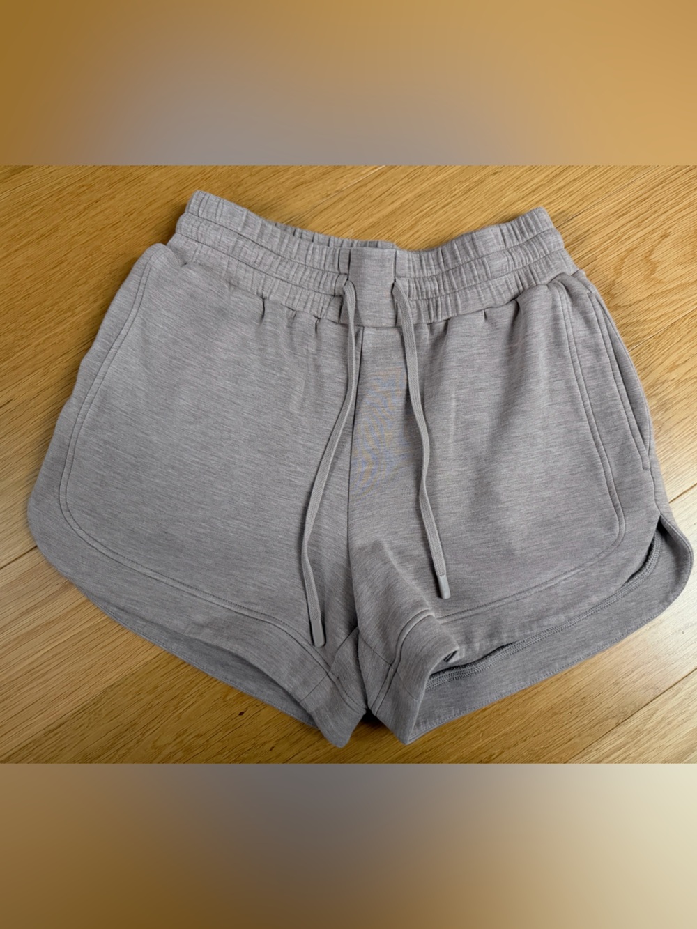 Varley Ollie high rise shorts taupe marl small